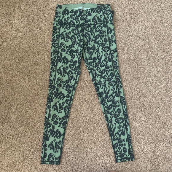 Victoria's Secret Pants - NEW NWT Victoria’s Secret Knockout Tight Med Long